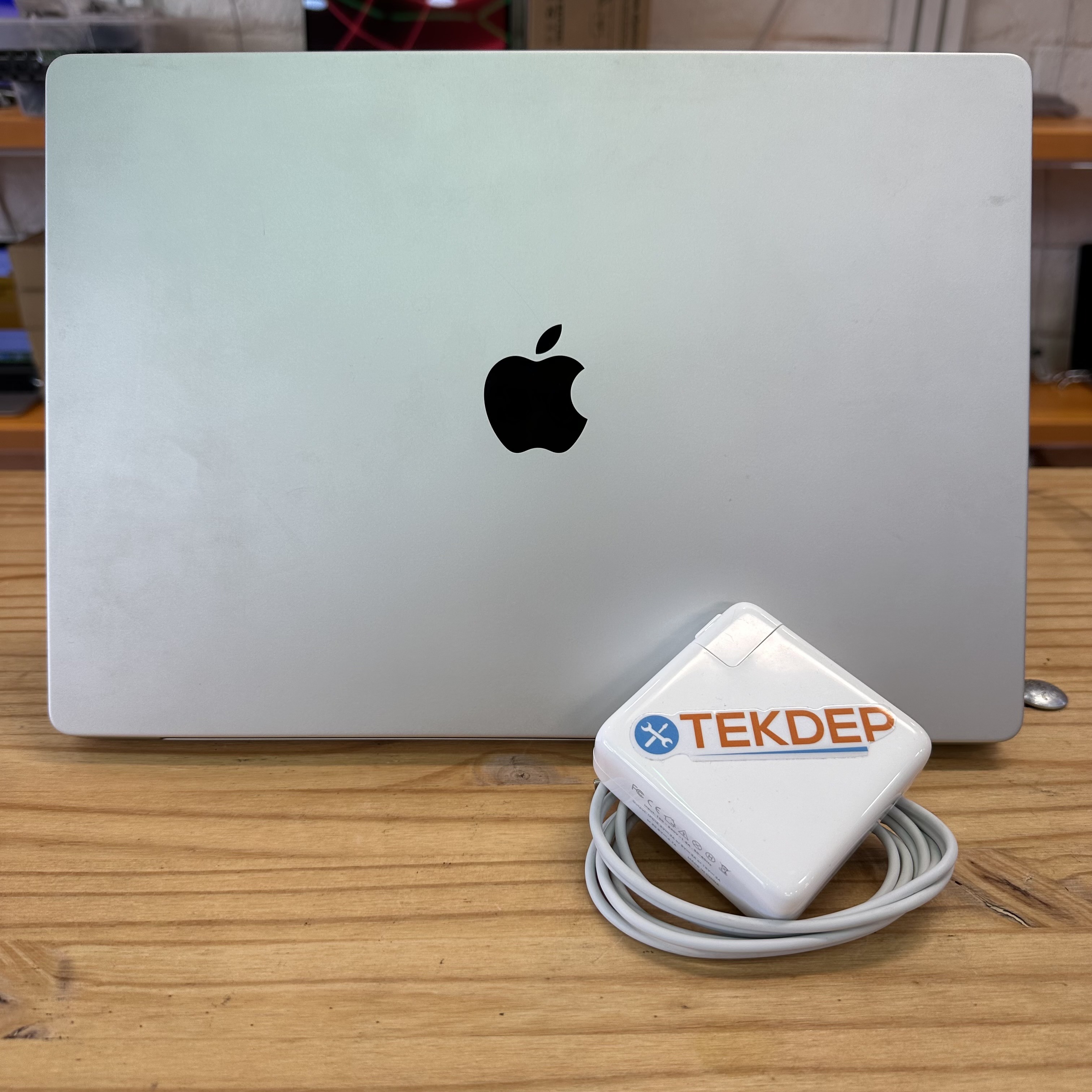 MacBook Pro 16