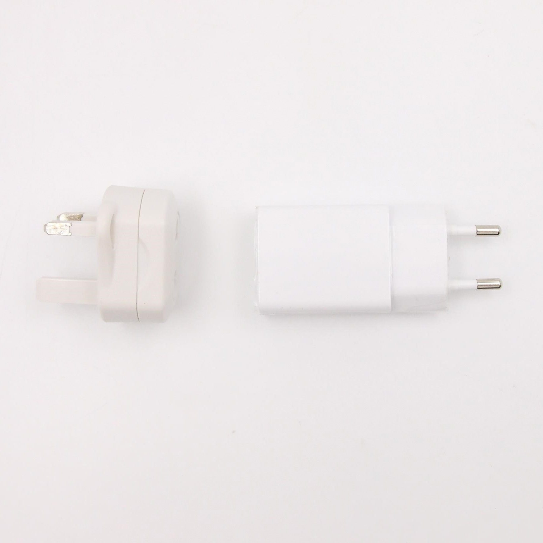 Lenovo 10W AC Adapter for Mirage VR S3 with UK plug - Model 5WC0Z42187