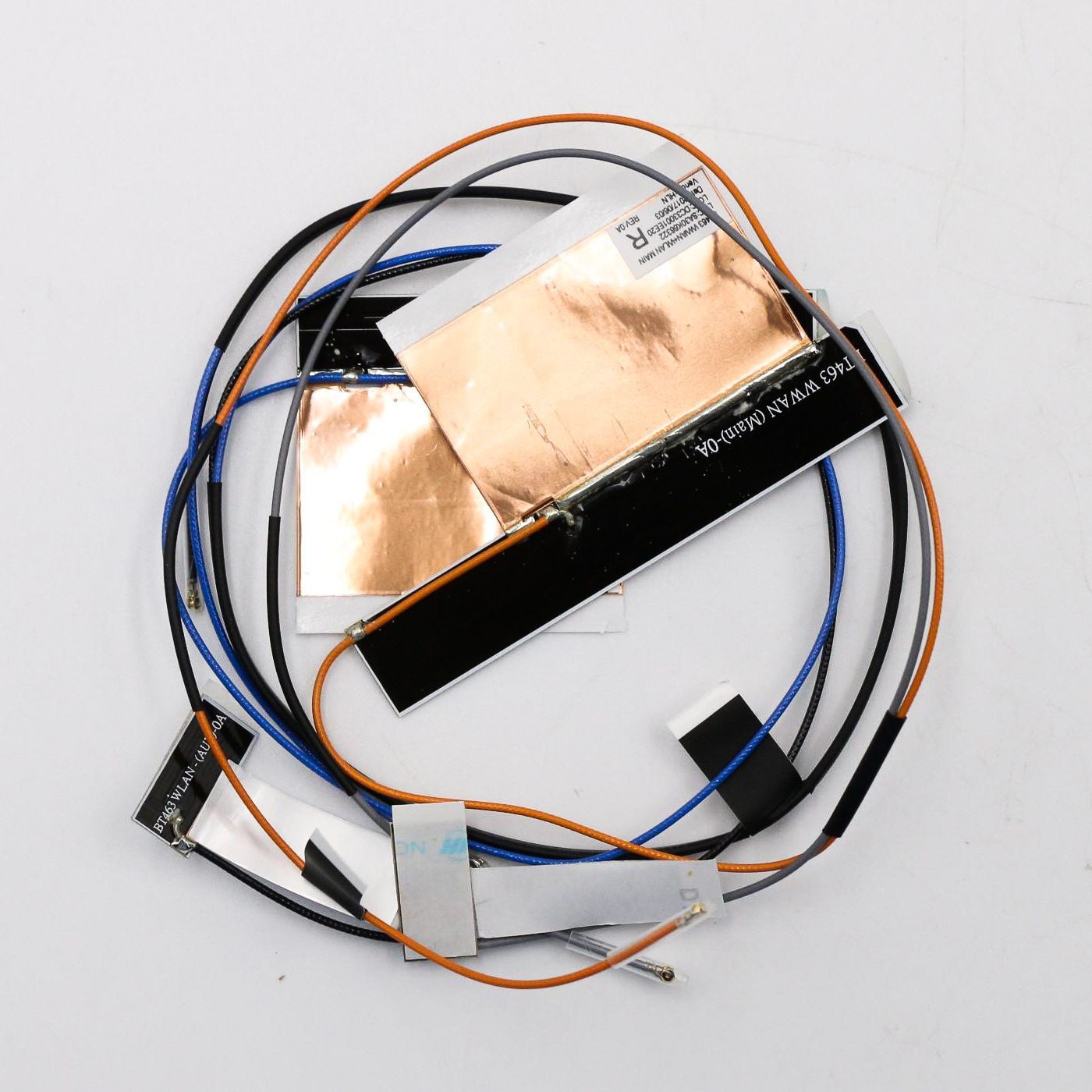 Lenovo 01AV911 WWAN antenna kit for ThinkPad T460p laptops.